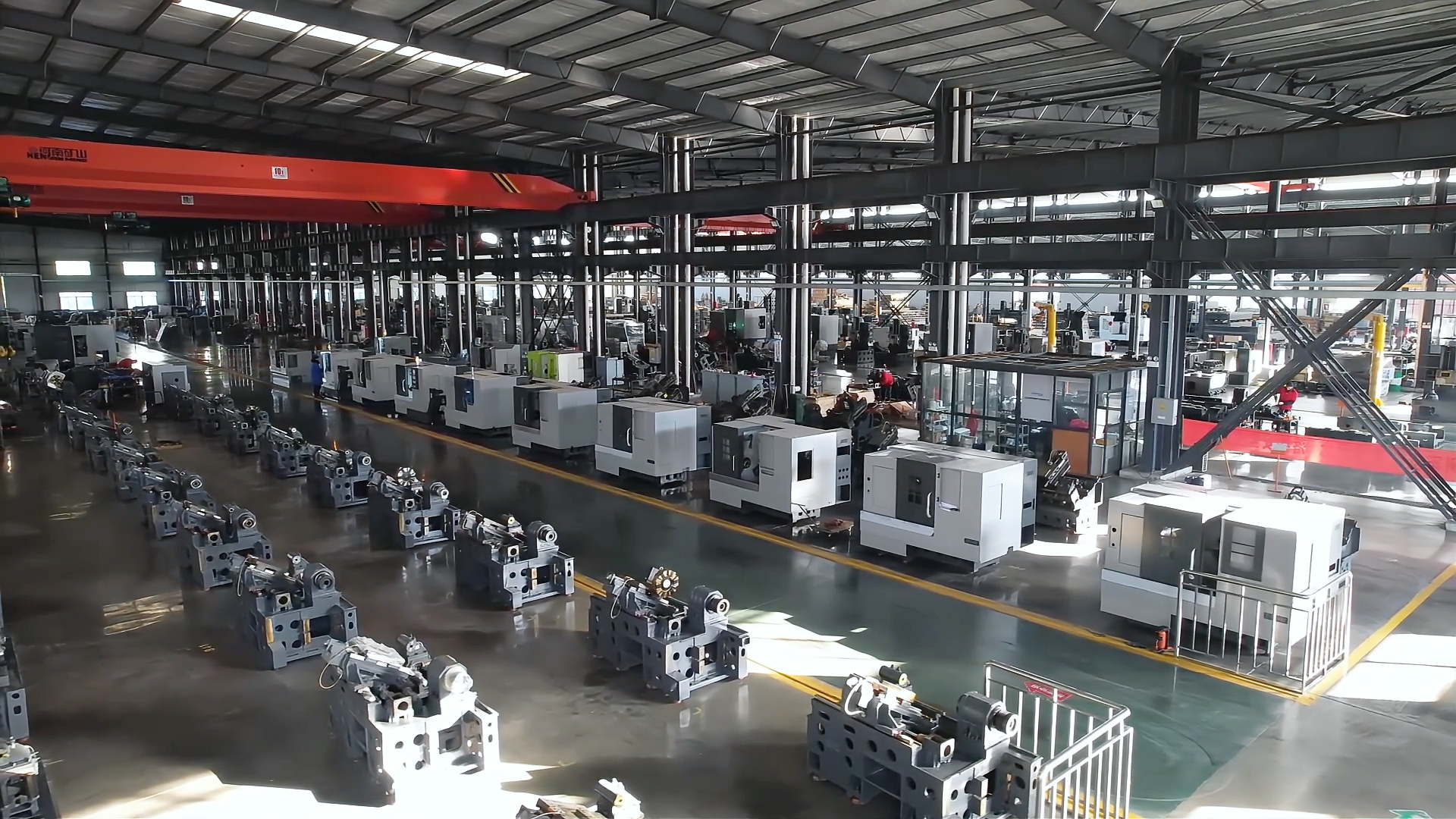 Tiezheng factory workshop with CNC machine assembly areas and overhead crane